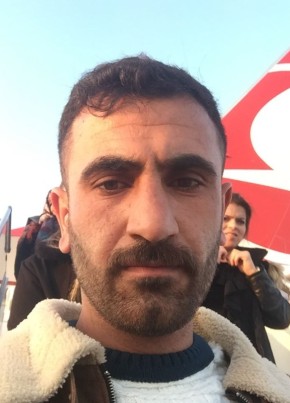 Kerim, 31, Türkiye Cumhuriyeti, Başakşehir
