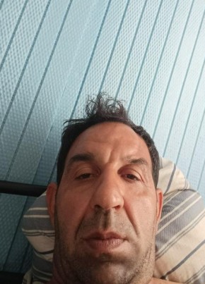 Serkan из Adana 45 лет