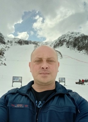 Андрей, 40, Россия, Новоаннинский