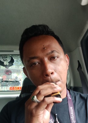 Dede Karyana, 36, Indonesia, Cileunyi