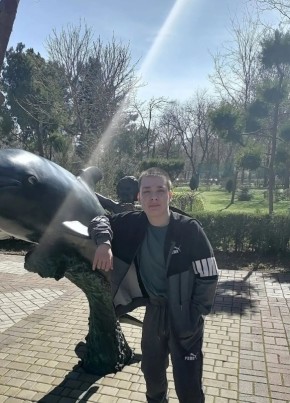 Дмитрий из Иркутска 18 лет