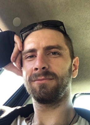 Антон из Братска 37 лет