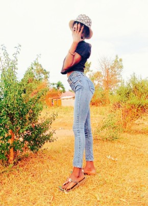 Fortunate, 25, Uganda, Lira