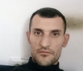 Nelson bardhi, 35, Tirana