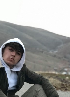 Emin, 21, Türkiye Cumhuriyeti, Sivas