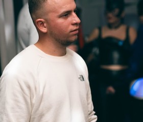 Bogdan, 22, Budapest