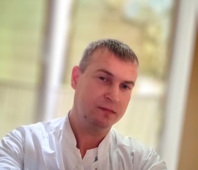 Dmitriy, 40, Bekasi