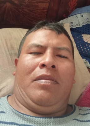 Luis из Pujilí 18 лет