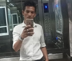 Kob, 40, Ban Rangsit