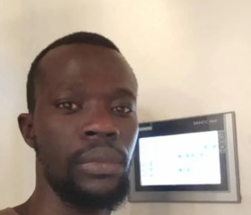 Assane diedhiou, 30, Toulon