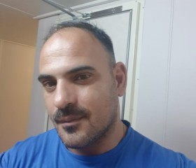 Giannis, 45, Athens