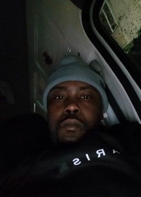 Mthokozisi Mkhiz из ITheku 36 лет