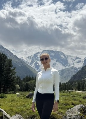 Арина из Энгельса 19 лет