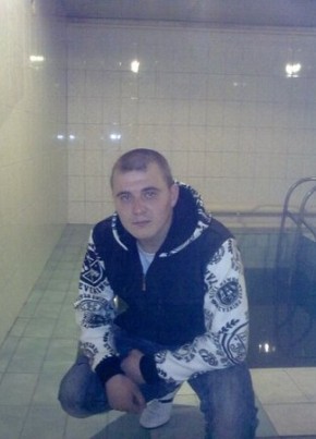 Денис, 35, Россия, Верхнеднепровский