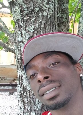 Marcus из Auburn (State of Alabama) 36 лет