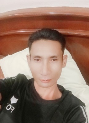บอล, 47, ราชอาณาจักรไทย, กรุงเทพมหานคร