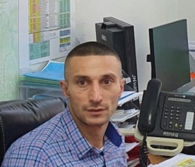 Artur, 46, Novorossiysk