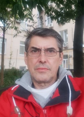 Михаил из Саратова 54 года