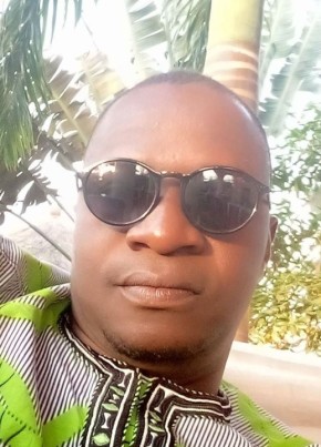 Charles, 37, République du Bénin, Cotonou