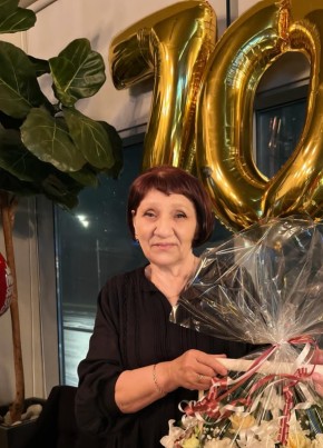 Зина, 70, Россия, Комсомольск-на-Амуре