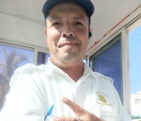 Oscar Jiménez, 44, Manzanillo