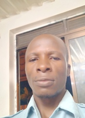 Robertjjagwe, 43, Uganda, Entebbe