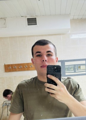 Кирилл из Великого Устюга 21 год