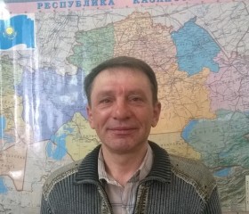 Андрей, 56 лет, Атырау