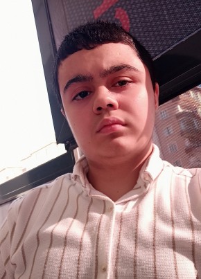 Mehmet Ali из Lüleburgaz 23 года
