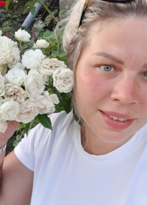 Юлия, 35, Россия, Шушенское