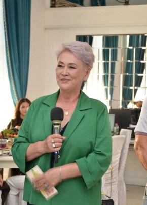 Айман из Саратова 63 года
