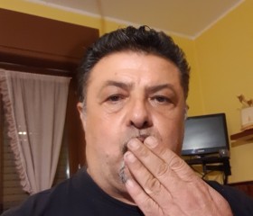 Davide , 54 года, Milano