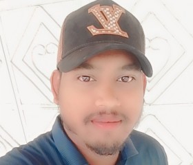 Emon, 25, Muscat