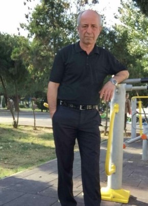 Engin, 60, Türkiye Cumhuriyeti, İstanbul