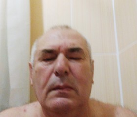 Виктор, 65 лет, Казань