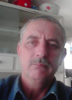 Виктор, 58, Россия, Усть-Донецкий
