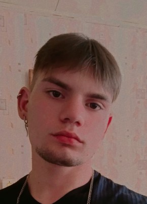 Антон Перов