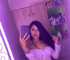 Sara Avila, 19, Bogota