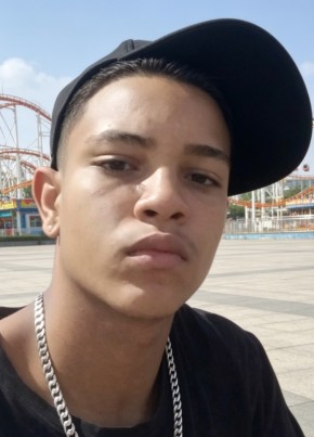 Issac из Goiânia 18 лет