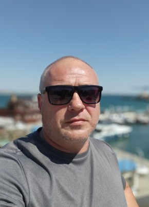 Александр из Ростова-на-Дону 51 год
