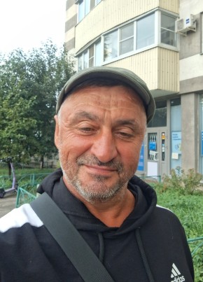 Василий из Санкт-Петербурга 52 года