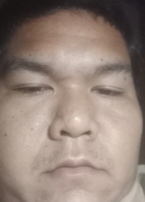 พีรพล เอี่ยมปุ่น из เทศบาลนครนครสวรรค์ 24 года