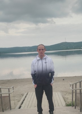 Сергей из Верхнего Уфалея 42 года