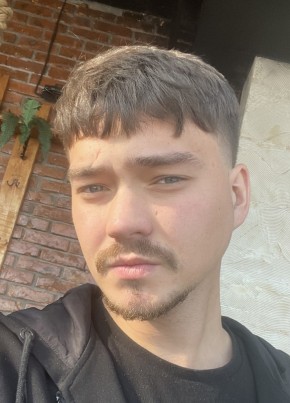 Дмитрий из Владивостока 23 года