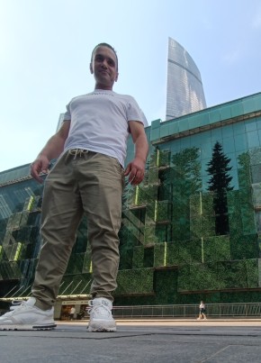 Павел из Троицк (Московской обл.) 41 год