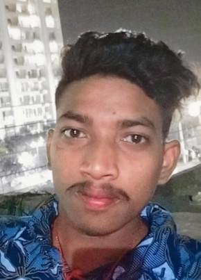 Vinod Kumar, 18, India, Delhi