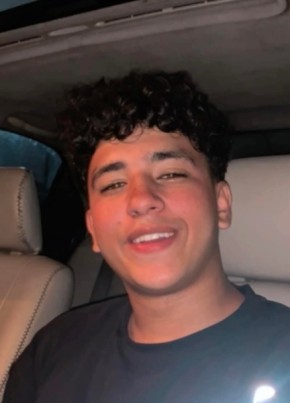احمد из المنيا 24 года
