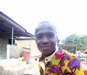 Edmond, 32, Bongouanou
