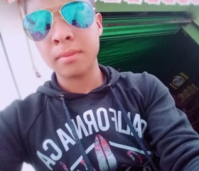 Efrain ortiz, 25, Lake Forest (State of Illinois)
