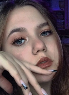 Ангелина, 19, Россия, Саратов